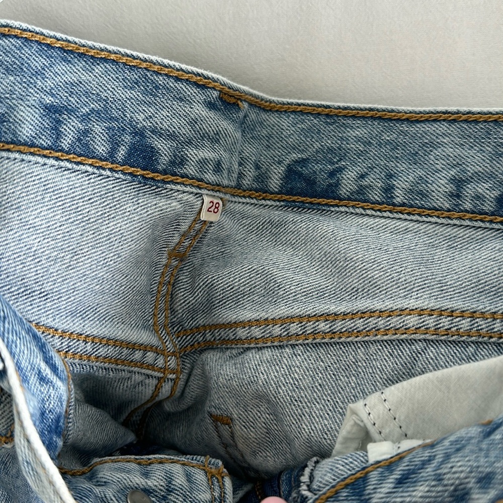 Levi dad Jean size 28